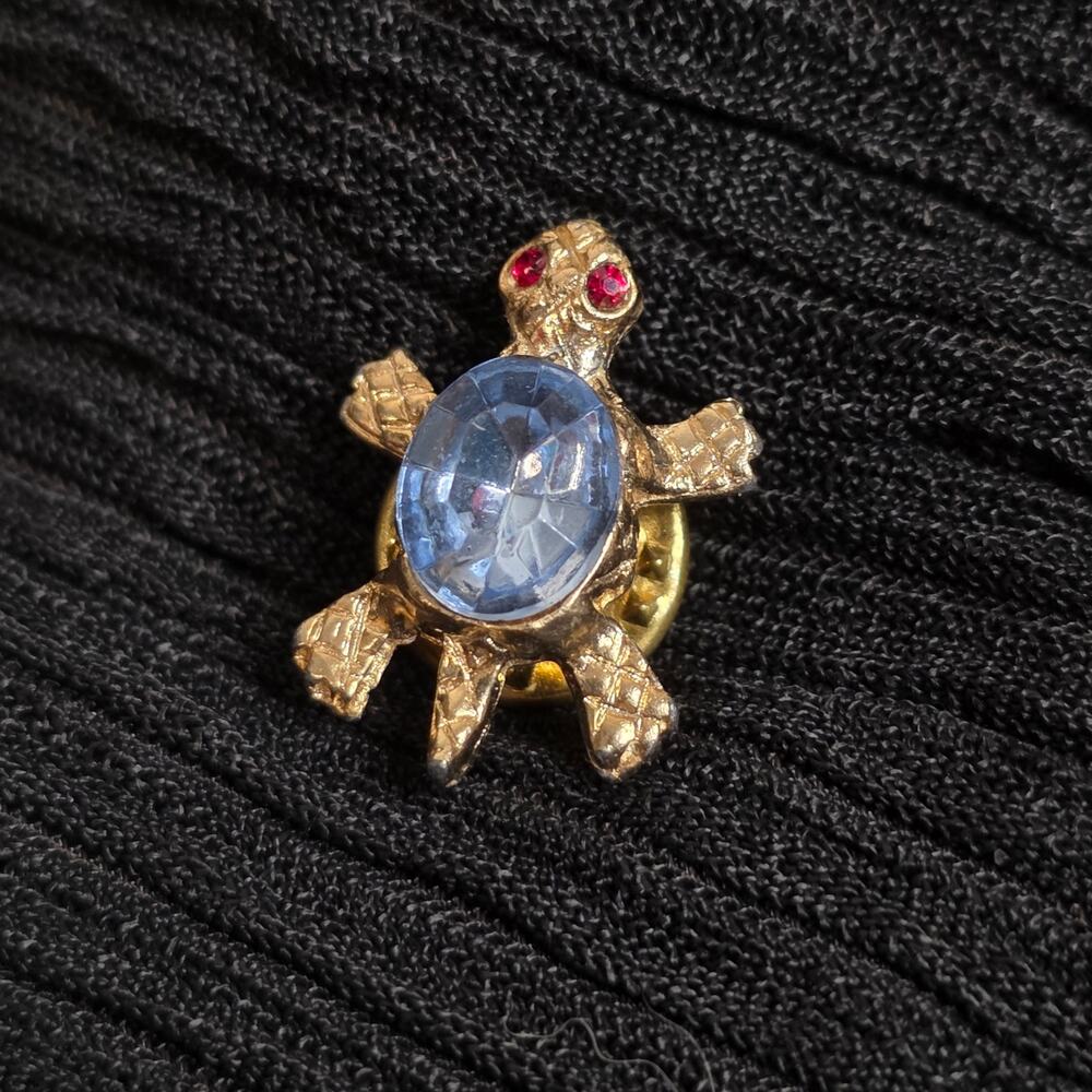 Vintage Turtle Brooch Gold Tone Blue Rhinestone Coastal Nautical Pin
